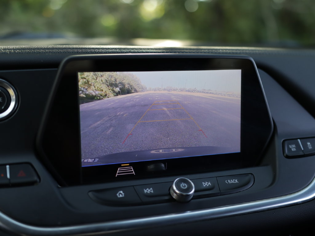 Used 2020 Chevrolet Blazer LT FWD image 14