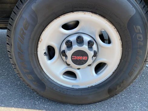 Used 2021 GMC Savana 3500 w/ Power Convenience Package RWD image 41