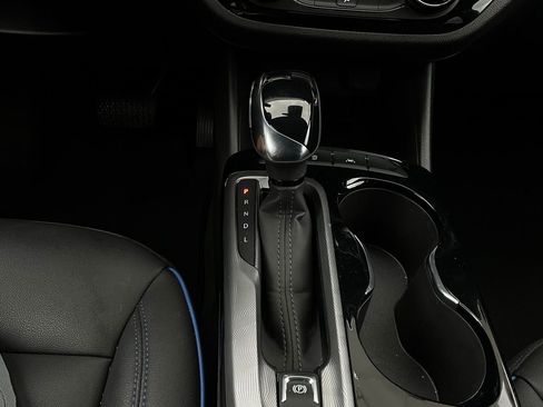 Used 2025 Buick Envista Sport Touring image 22