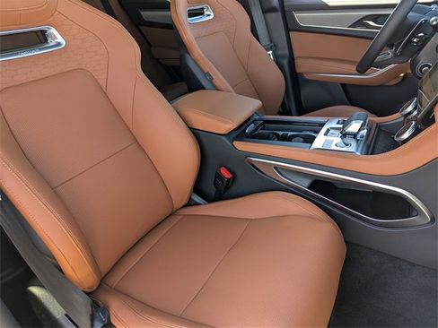 New 2026 Jaguar F-PACE R-Dynamic S image 12