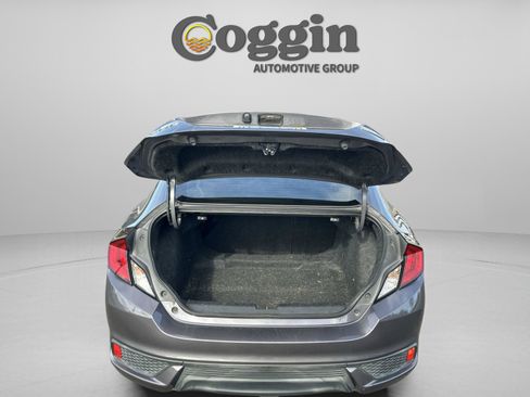 Used 2018 Honda Civic Touring image 26