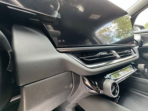 New 2025 Chevrolet Equinox EV RS w/ Convenience Package II FWD image 53
