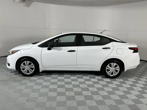 Certified 2025 Nissan Versa S w/ Trunk Package FWD image 5