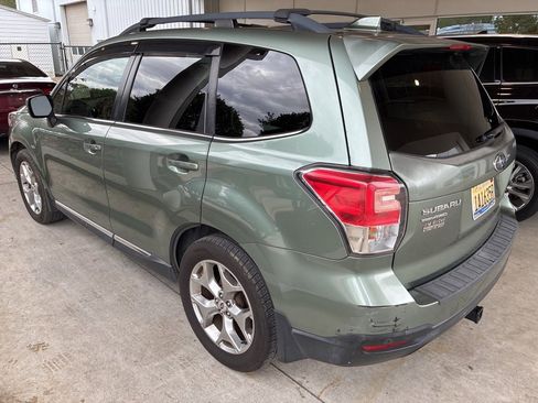 Used 2017 Subaru Forester 2.5i Touring image 2