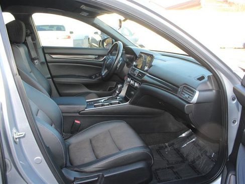 Used 2020 Honda Accord Sport image 12