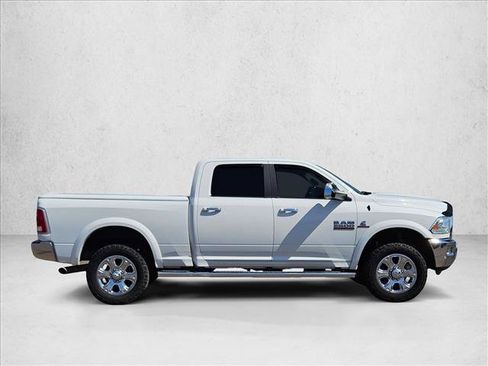 Used 2017 RAM 2500 Laramie AWD/4WD image 4