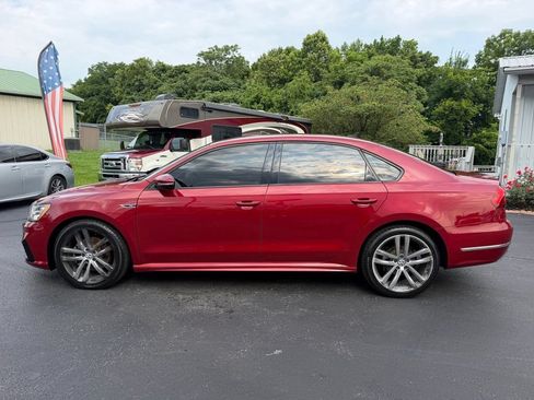 Used 2018 Volkswagen Passat 2.0T R-Line FWD image 8