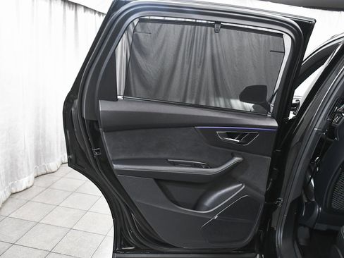 Used 2025 Audi SQ7 Premium Plus image 12