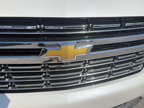 Used 2023 Chevrolet Tahoe Premier w/ Premium Package 2 RWD image 36