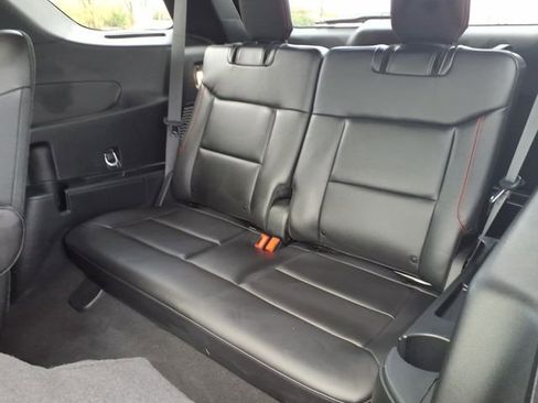 Used 2024 Ford Explorer ST-Line w/ Class IV Trailer Tow Package image 9