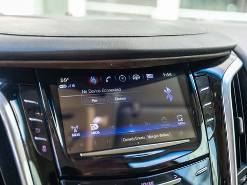 Used 2019 Cadillac Escalade Luxury AWD/4WD image 25