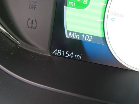 Used 2017 Chevrolet Bolt Premier w/ Driver Confidence II Package image 22