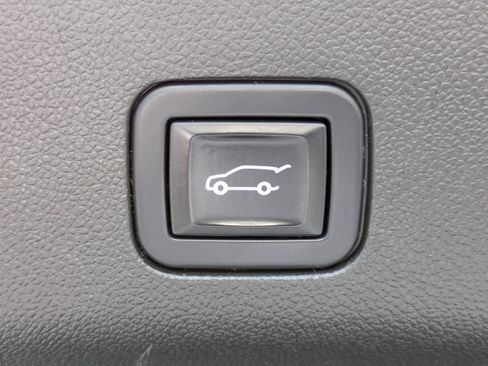 Used 2023 Cadillac Escalade Premium Luxury Platinum w/ LPO, Radiant Package AWD/4WD image 12