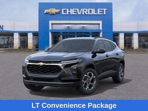 New 2026 Chevrolet Trax LT w/ Driver Confidence Package FWD image 7