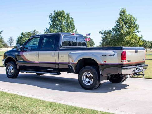 Used 2000 Ford F350 Lariat image 21