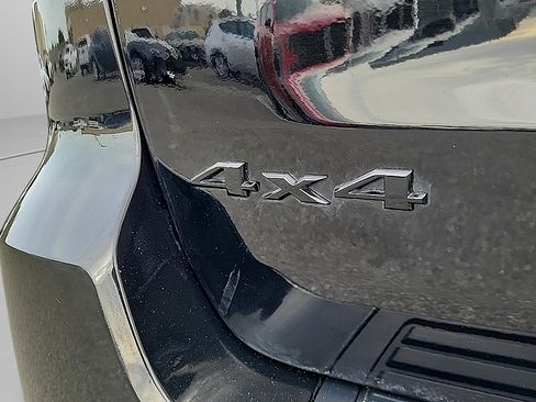 Used 2019 Jeep Grand Cherokee Altitude AWD/4WD image 35