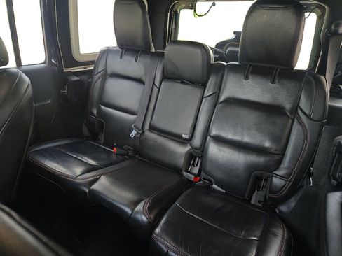 Used 2021 Jeep Wrangler Unlimited Rubicon AWD/4WD image 13