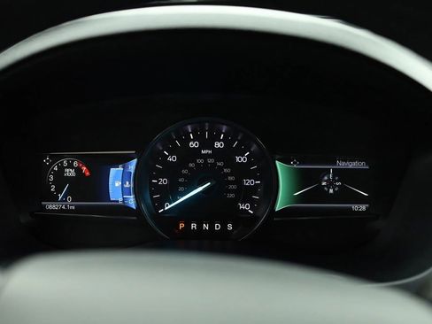 Used 2017 Ford Explorer XLT w/ Equipment Group 202A image 21