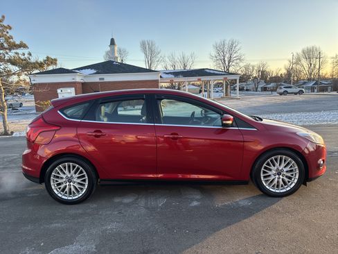 Used 2012 Ford Focus SEL image 18