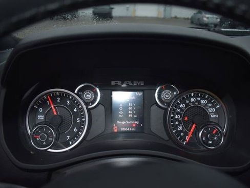 Used 2024 RAM 2500 Big Horn image 17