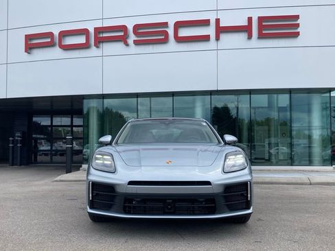 New 2025 Porsche Panamera image 19