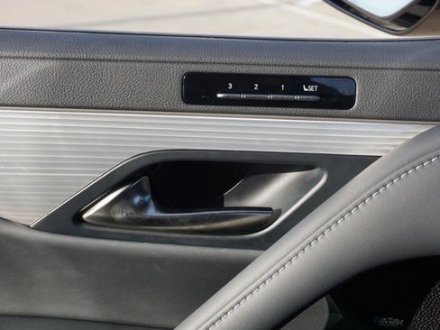 Used 2023 Lexus LX 600 F Sport image 21