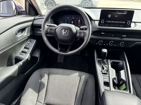 Used 2025 Honda Accord SE image 10