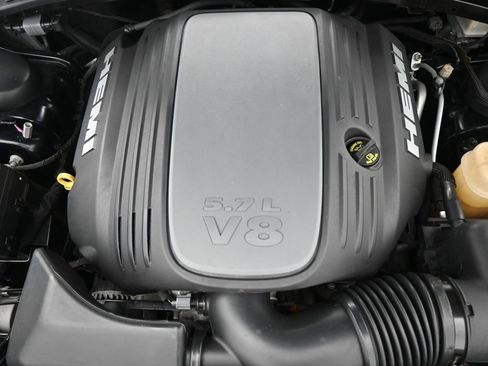 Used 2016 Dodge Challenger R/T RWD image 38