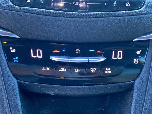 Used 2019 Cadillac XT5 Premium Luxury AWD/4WD image 14