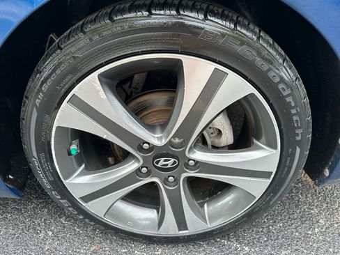 Used 2015 Hyundai Elantra Sport image 56