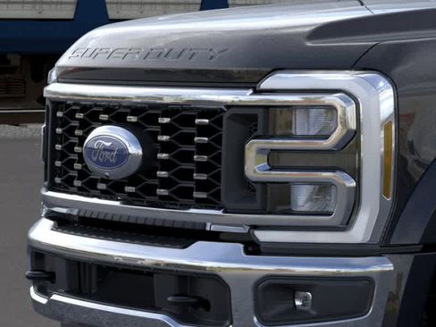 New 2026 Ford F450 Lariat image 17