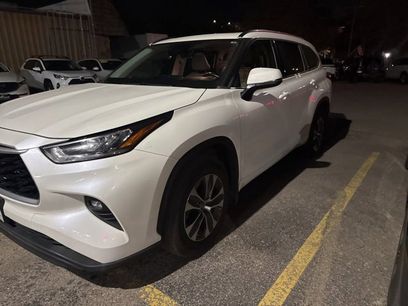 Used 2020 Toyota Highlander XLE