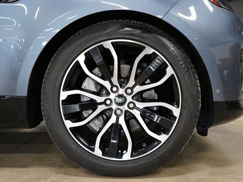 Used 2019 Land Rover Range Rover Sport HSE AWD/4WD image 38