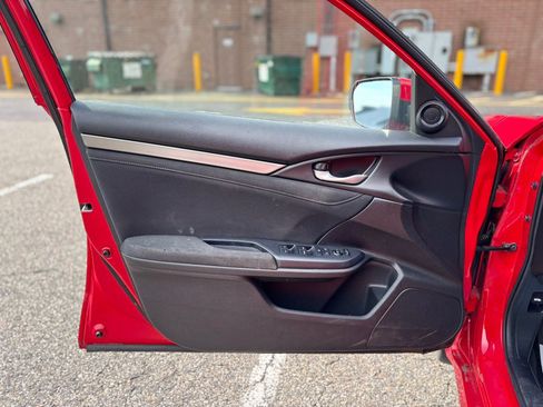 Used 2017 Honda Civic EX image 10