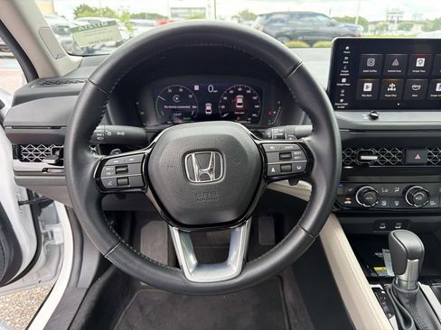 Used 2024 Honda Accord Touring image 22