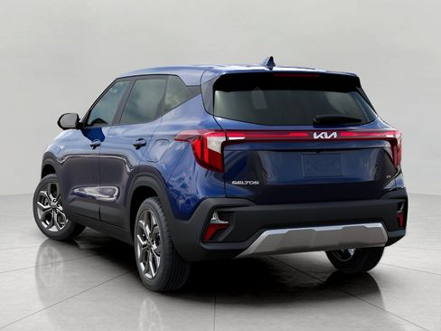 New 2026 Kia Seltos LX AWD/4WD image 4