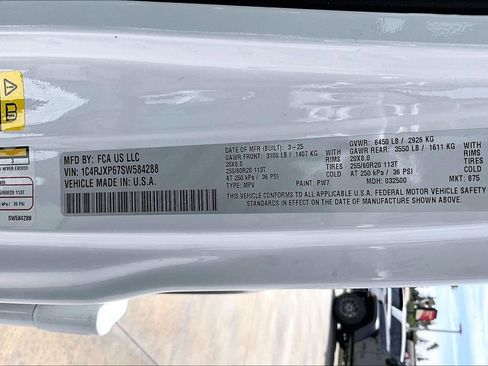 Certified 2025 Jeep Wrangler Unlimited Sahara w/ Safety Group image 33