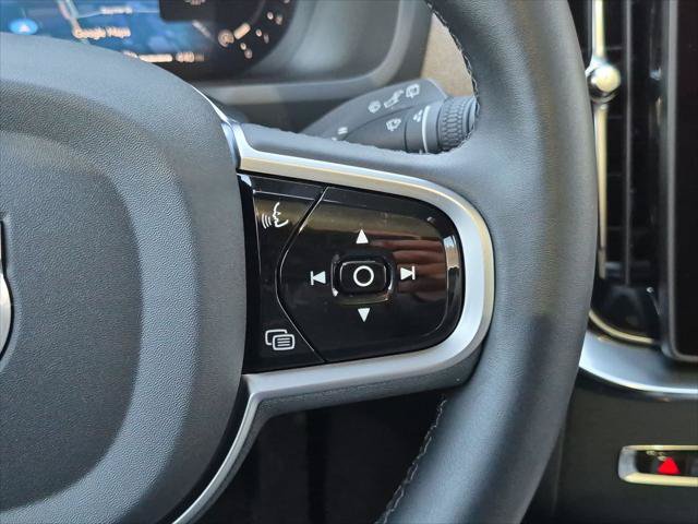 Certified 2026 Volvo XC90 B6 Plus AWD/4WD image 15