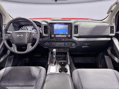 Used 2022 Nissan Frontier SV w/ Technology Package image 16