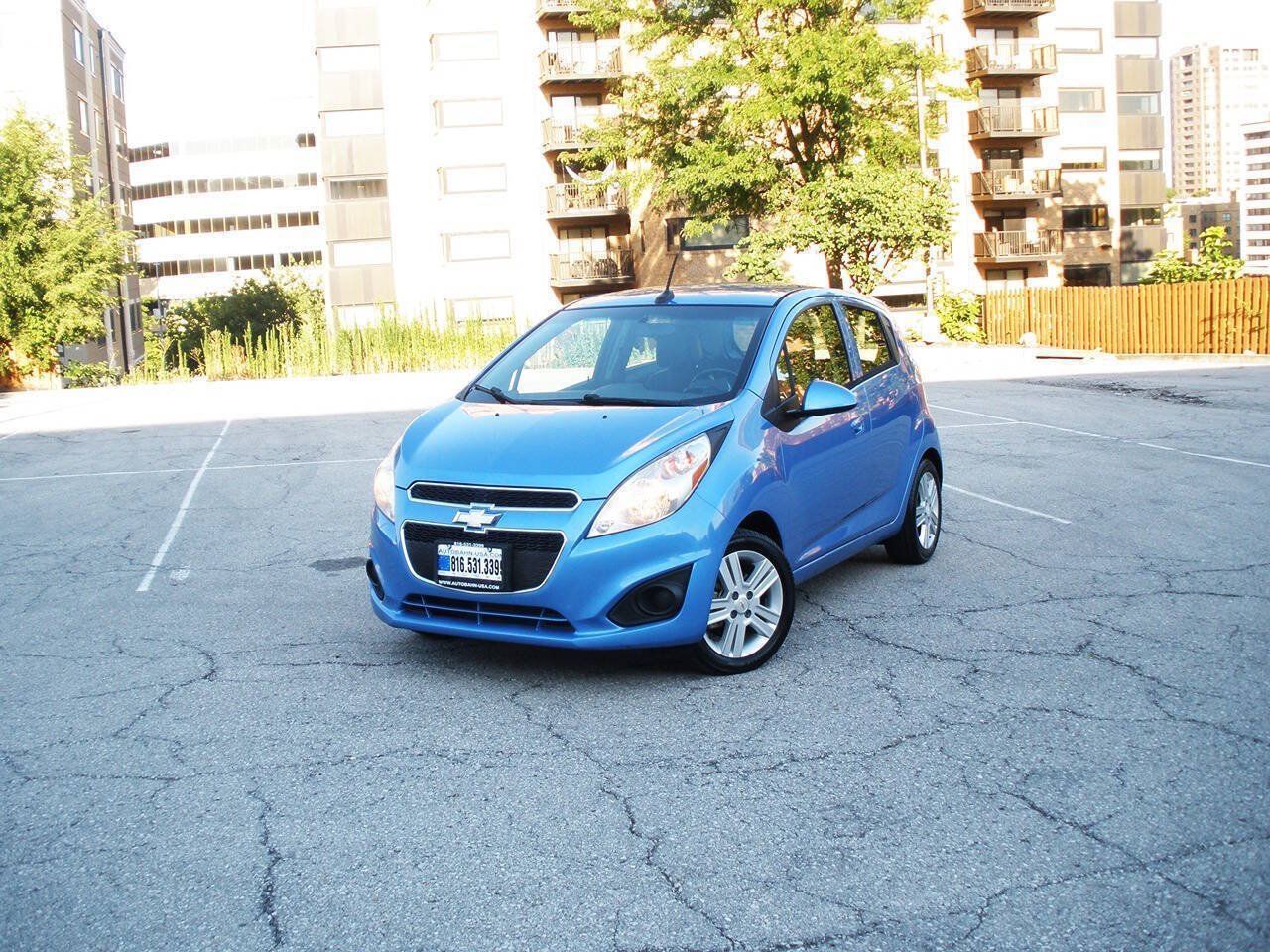 Used 2014 Chevrolet Spark LT FWD image 16