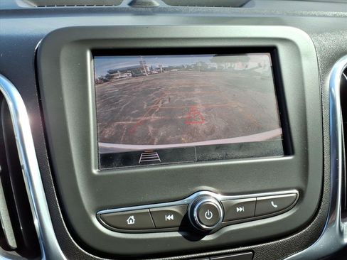 Used 2024 Chevrolet Equinox LT w/ LPO, Floor Liner Package FWD image 10