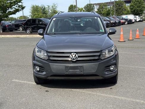 Used 2016 Volkswagen Tiguan SEL FWD image 6