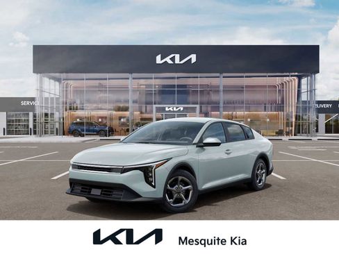New 2026 Kia K4 LXS FWD image 1