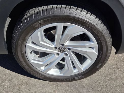 Used 2021 Volkswagen Atlas SE w/ Panoramic Sunroof Package FWD image 5