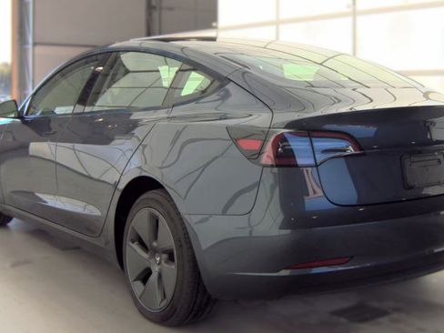 Used 2023 Tesla Model 3 Standard Range RWD image 3