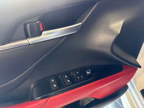 Used 2018 Toyota Camry XSE w/ Driver Assist Package FWD image 16