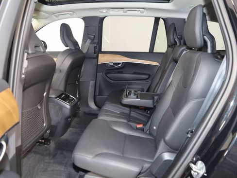 Used 2025 Volvo XC90 B5 Plus w/ Protection Package Premier image 51