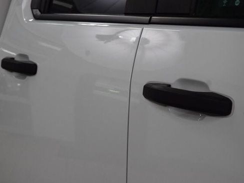 Used 2023 GMC Sierra 2500 Pro w/ Convenience Package AWD/4WD image 12