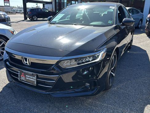 Used 2021 Honda Accord Sport image 2
