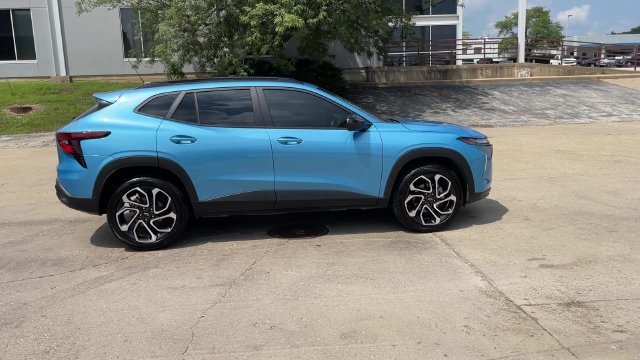 Used 2025 Chevrolet Trax RS w/ Driver Confidence Package FWD image 9